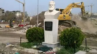 Гледай „Ботев“, мисли за държавата