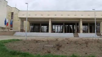 Депутатите с нови... тенис кортoве