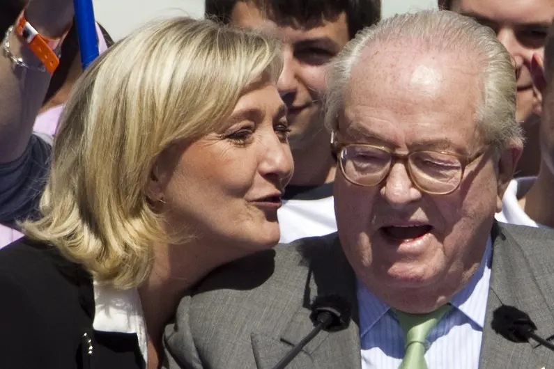 Жан-Мари льо Пен изхвърлен от собствената му партия