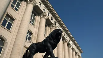 Удар под кръста: ВАС отмени лимитите в болниците (обновена)