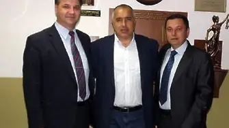 Кой ли пък да е информаторът на Борисов...