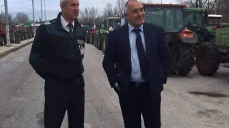 Борисов от границата: Казах на гръцките фермери, че вършат безобразия