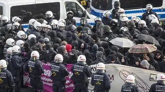 Германия проучва връзки между Русия и крайнодесни партии