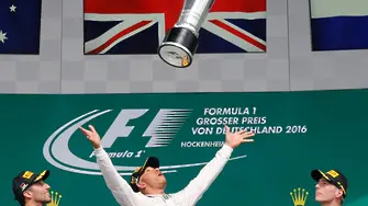 Люис Хамилтън пак е №1 преди ваканцията във Формула 1