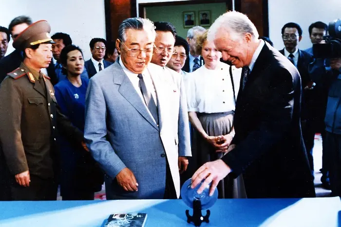 Джими Картър - готов да сдобрява Тръмп и Ким