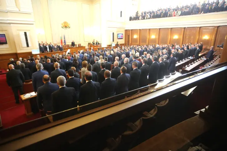 През 2020-а: майчинските замразени, минималната пенсия - 250 лв. 