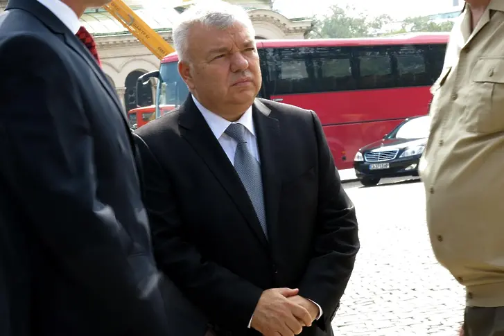 Няма засега оставка на шефа на НСО Ангел Антонов
