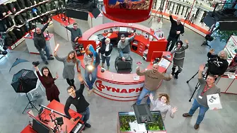 Как една поръчка на студийно осветление прерасна в магазин за фото, видео и аудио техника