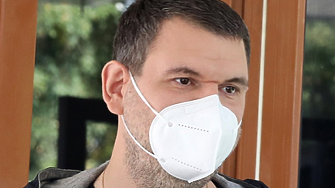 Прокуратурата спира проверките на Пеевски и Желязков по