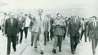 Искат ли децата ни отново социализъм?