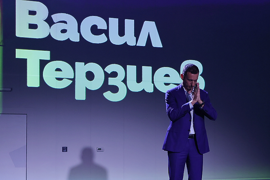 За Васил Терзиев, дядо му и ДС