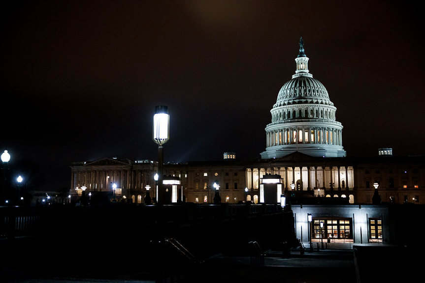 ДЕНЯТ В НЯКОЛКО РЕДА: САЩ притискат Google, Volkswagen, Mercedes, BMW