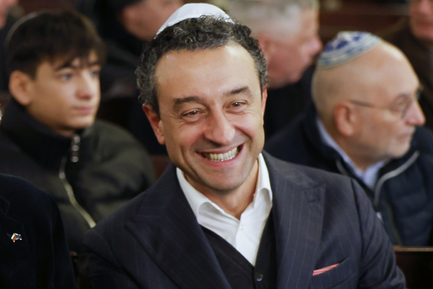 Костадинов и феновете му: 