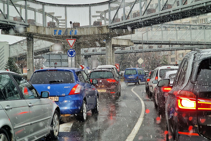 ЕС готви 2 г. изпитателен срок за млади шофьори