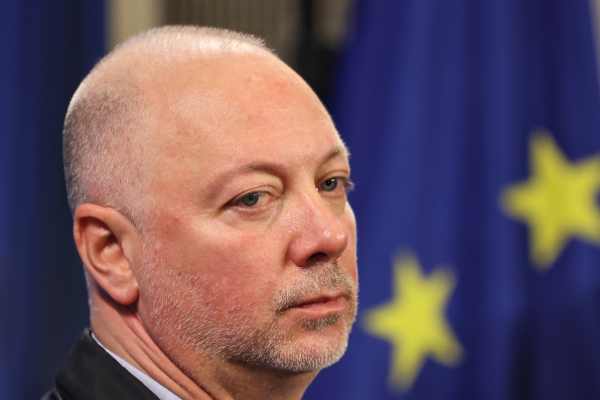 Росен Желязков: България е готова да участва в решението за мир и сигурност в Украйна