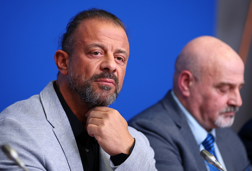 Ресторантьори блокират пътища и кръстовища. Искат си 9% ДДС