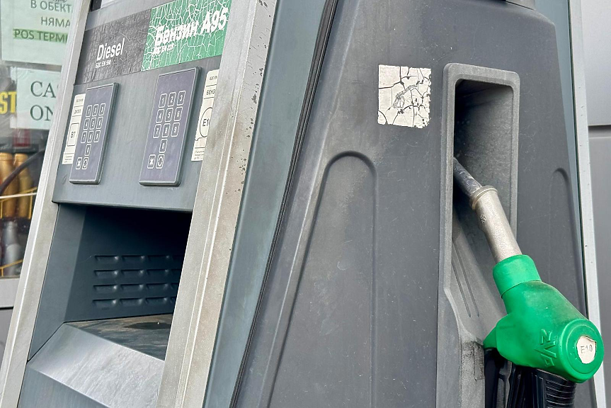 Всяка втора бензиностанция - извън нормата. Дизелът - за печки, не за коли