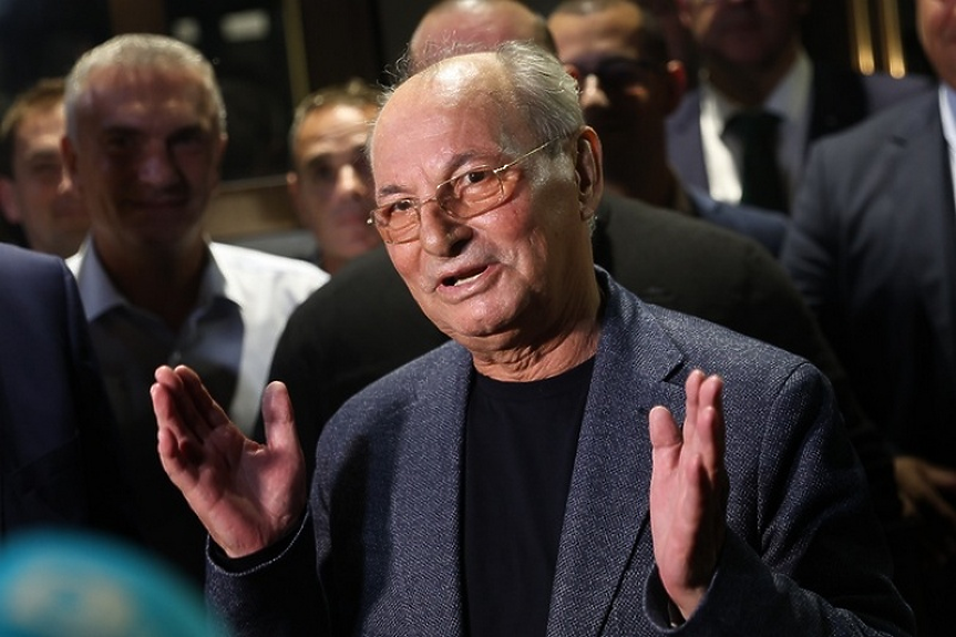 Административният съд в София отхвърли жалбата на Ахмед Доган за марките 