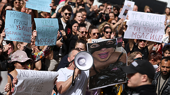 Двамата, снимали извращения с животни, не искат да излизат от ареста