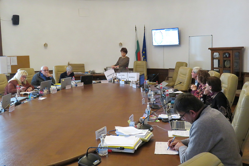 ЦИК преразпредели мандатите в парламента и обяви новите 16 депутати