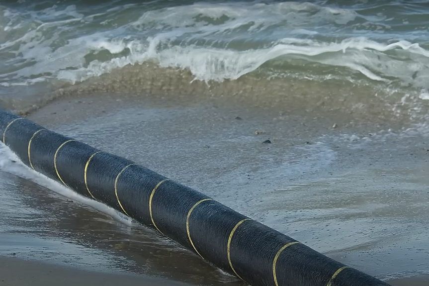 Китай разработва устройство за прерязване на подводни кабели