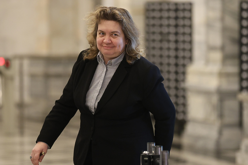 Киселова посочи два варианта за възстановяване на парламентарната група на МЕЧ