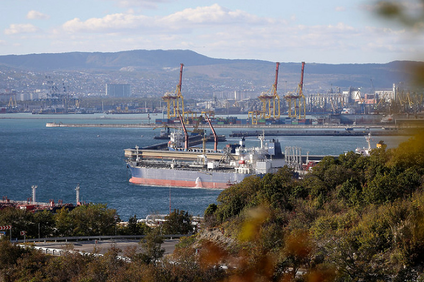 Германските митници конфискуваха кораб от руския 