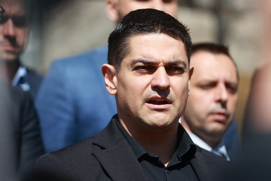 Радостин Василев: Киселова призна, че има натиск върху нея, имам запис