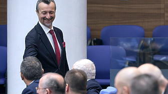 ГЕРБ, БСП, ИТН, ДПС-Доган и ДПС-Пеевски избраха шеф на НЗОК