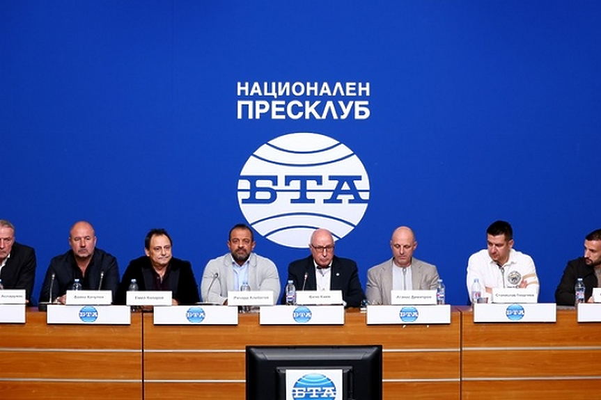 Ресторантьори и хотелиери плашат с протести - искат си 9% ДДС