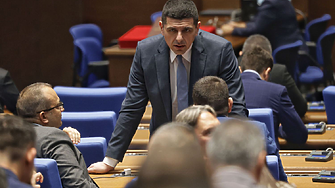 ПП-ДБ пита премиера: Защо България липсва от срещата в Париж за Украйна?