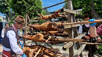 Ще хапнем ли размразено агнешко от Нова Зеландия за Великден?