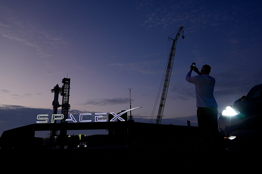 SpaceX става основният доставчик за космически изстрелвания за Пентагона