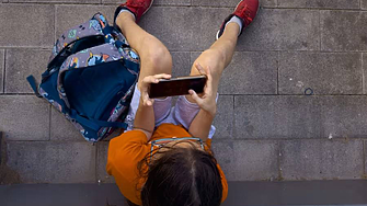 Глоби за деца с телефони, час по добродетели, без домашни бележки. Из идеите на синдикат