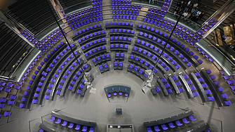 Новото германско правителство и шокът от Тръмп, военната служба и 