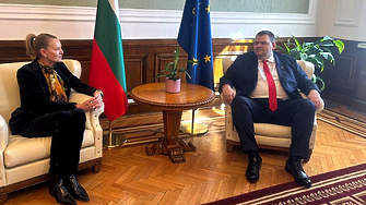 ДЕНЯТ В НЯКОЛКО РЕДА: Изненадващ прокурорски проблем за Пеевски