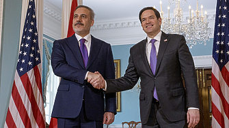 Какво тук значат някакви си репресии - САЩ и Турция обсъждат размразяване на сделката за Ф-35