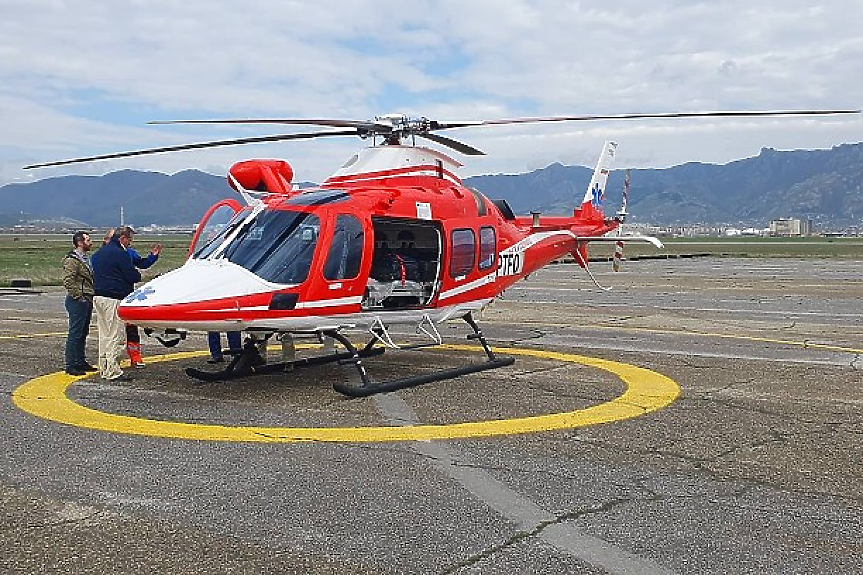 Макар и със закъснение: пристигна и хеликоптер №3