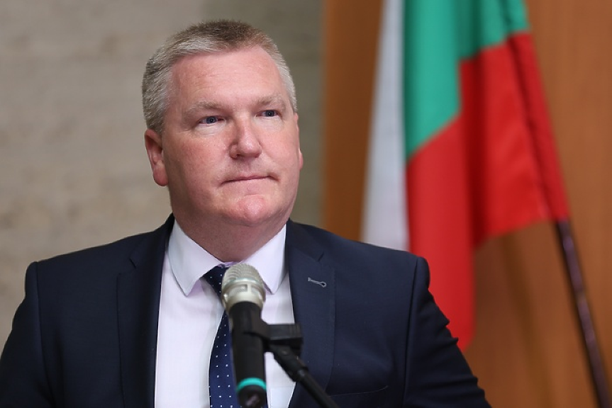 „Ще получите парите по ПВУ, като решите проблема със защитените свидетели“