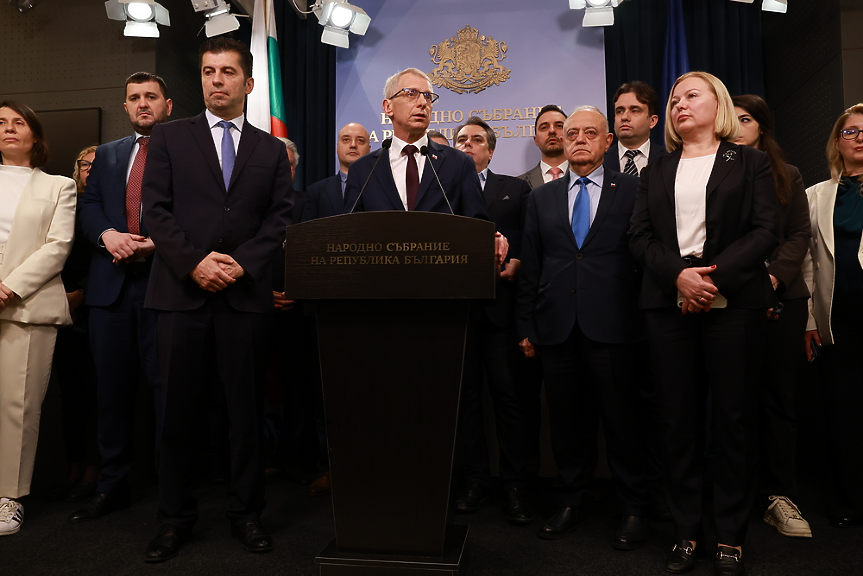 ПП-ДБ за вота: Проруски партии хабят пленарно време в ущърб на националния интерес