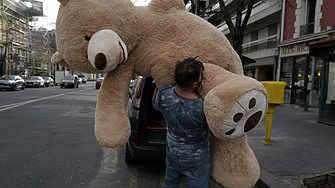 Изследване: в плюшените играчки има два пъти повече микроби, отколкото по тоалетната чиния