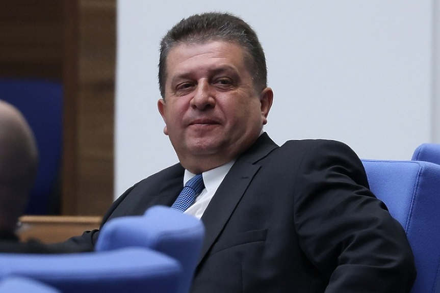 Пеевски замени Доган и при избора на нов шеф на КФН