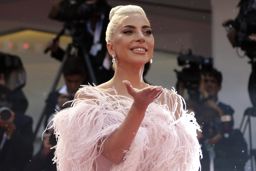 Осуетиха бомбен атентат срещу 2-милионен концерт на Лейди Гага на 