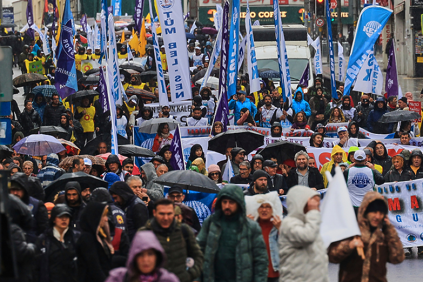 Близо 400 арестувани в Истанбул на протестите за 1 май