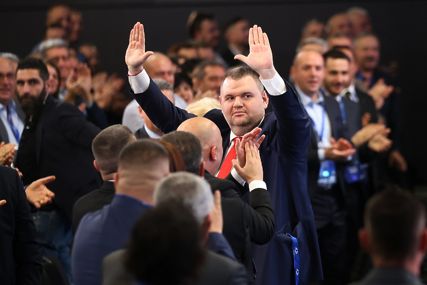 Делото за отстраняването на Пеевски от ДПС вече е във върховния съд
