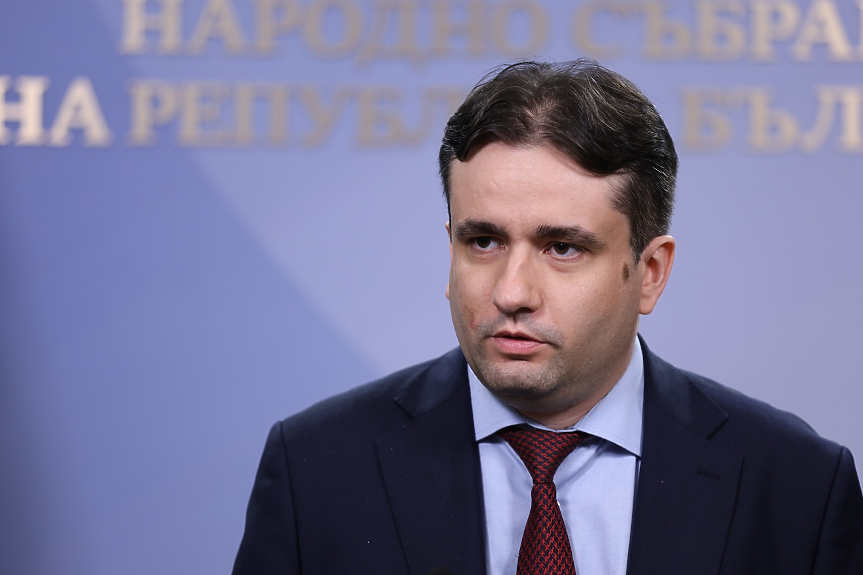 Какви промени предлага Божидар Божанов в закона за чужденците