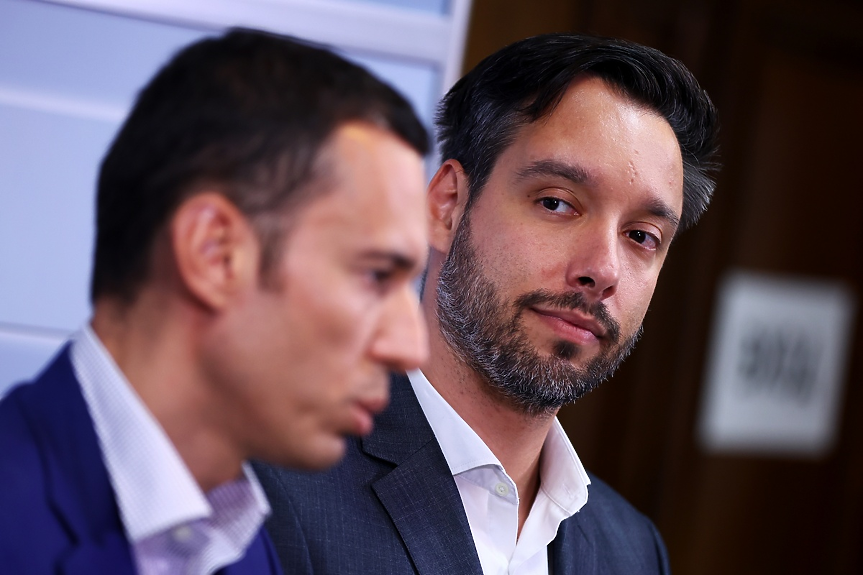 След разцеплението в София: пак ли ще има самоизяждане?