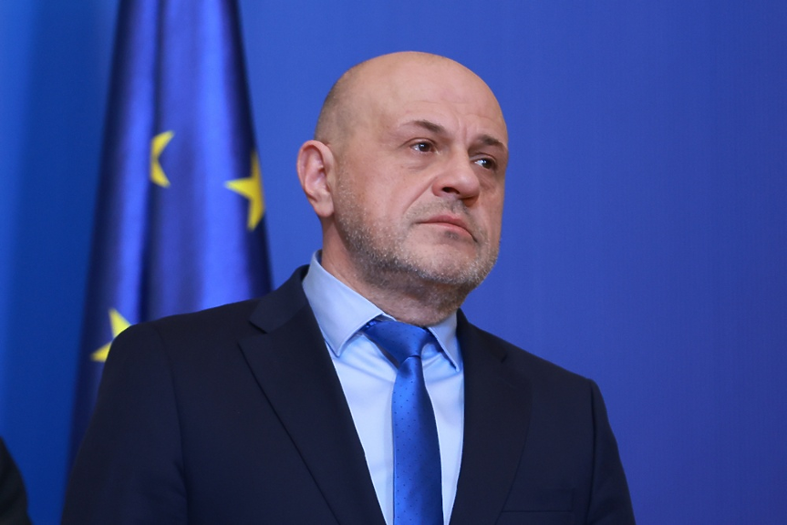 Правителството напълно се отказва от либерализацията на пазара на ток