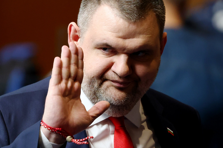 Какво следва, ако Пеевски излезе от списъка „Магнитски“?