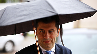 Първото дело срещу Кирил Петков успешно тръгна в съда